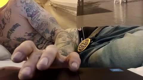 tattoo3333 online show from November 6, 2025, 10:05 am