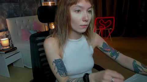 Snapshot of tattoo_artbaby chatting on October 17, 2025, 2:04 am tattoo_artbaby online show from October 17, 2025, 2:04 am