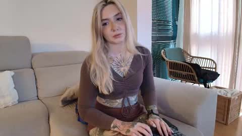 tattoobbgirl online show from March 2, 2026, 5:53 pm