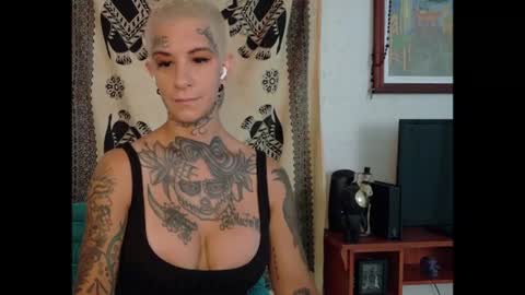 Snapshot of tattooed_natalia chatting on July 19, 2026, 2:32 pm Natalia 3 online show from July 19, 2026, 2:32 pm