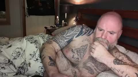 Snapshot of tattooeddilf01 chatting on December 5, 2024, 11:07 pm Tattooeddilf 01 online show from December 5, 2024, 11:07 pm