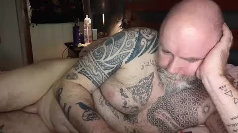 Snapshot of tattooeddilf01 chatting on December 26, 2024, 4:53 am Tattooeddilf 01 online show from December 26, 2024, 4:53 am
