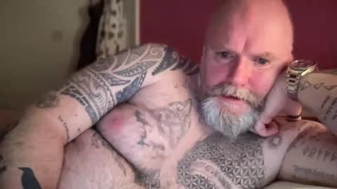Snapshot of tattooeddilf01 chatting on January 19, 2025, 12:06 am Tattooeddilf 01 online show from January 19, 2025, 12:06 am