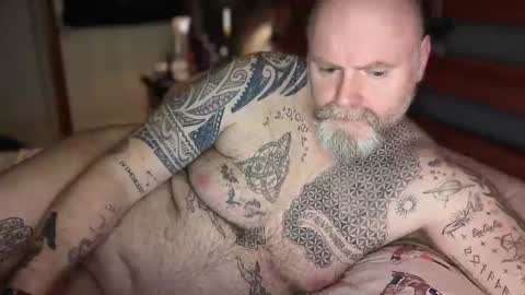 Snapshot of tattooeddilf01 chatting on January 19, 2025, 10:49 pm Tattooeddilf 01 online show from January 19, 2025, 10:49 pm