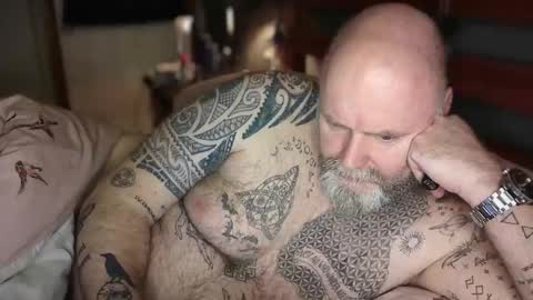 Snapshot of tattooeddilf01 chatting on January 20, 2025, 10:59 pm Tattooeddilf 01 online show from January 20, 2025, 10:59 pm