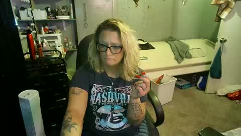 Lisa Lovely online show from February 20, 2025, 10:59 pm