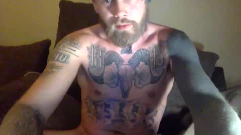 Snapshot of tattoohunkno chatting on November 18, 2025, 12:05 am tattoohunkno online show from November 18, 2025, 12:05 am