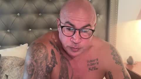 tattoosandabs online show from February 5, 2025, 3:31 pm