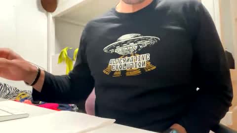 Snapshot of tatuador40 chatting on November 9, 2025, 11:25 pm Tatuador40 online show from November 9, 2025, 11:25 pm