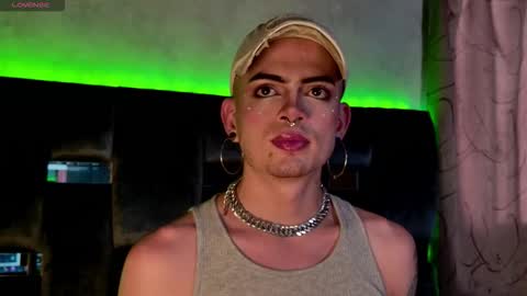 taurito___ online show from November 25, 2025, 9:15 pm