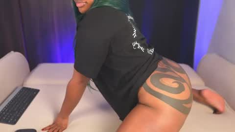 Snapshot of taurussfaiiry chatting on March 4, 2026, 3:01 am taurussfaiiry online show from March 4, 2026, 3:01 am