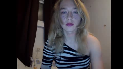 Snapshot of tavishmartavish chatting on January 14, 2025, 9:51 pm Rudy Rybinovaya online show from January 14, 2025, 9:51 pm