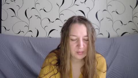 Snapshot of taxxxu chatting on November 1, 2025, 8:16 am Diana online show from November 1, 2025, 8:16 am