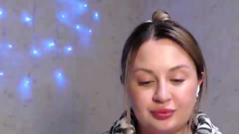 Taya online show from April 16, 2026, 9:15 pm