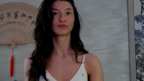 TayaKayan online show from April 15, 2026, 9:05 am