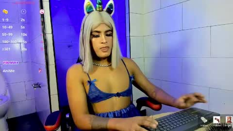 taylor__smith_ online show from May 9, 2026, 3:45 am