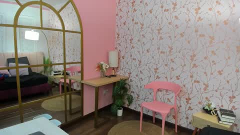 Taylor Bennet online show from January 12, 2026, 11:59 am