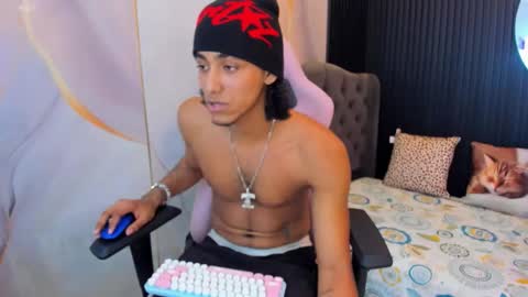 Taylor online show from April 16, 2026, 2:01 am