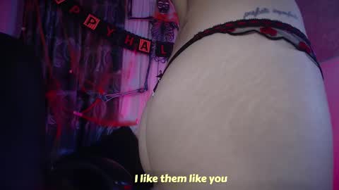 Snapshot of taylor_dolll chatting on October 24, 2025, 3:36 am Taylor 3 online show from October 24, 2025, 3:36 am