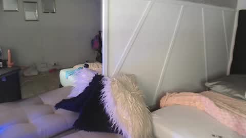 Snapshot of taylor_dolll chatting on November 14, 2025, 3:27 am Taylor 3 online show from November 14, 2025, 3:27 am