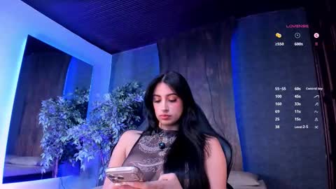 Taylor  Help me to get 100 thumbs up online show from February 4, 2026, 4:57 pm