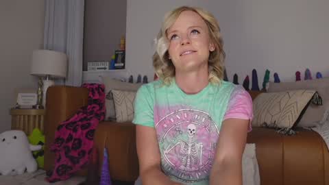 Taylor --  online show from October 26, 2025, 10:32 am