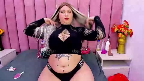 Snapshot of taylorbigass chatting on April 19, 2026, 3:28 am taylorbigass online show from April 19, 2026, 3:28 am