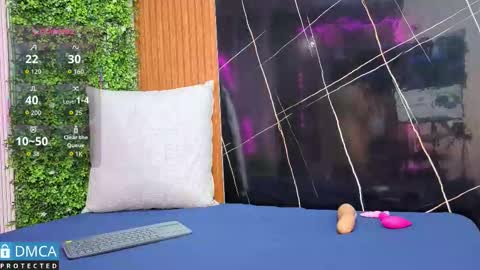 Tay online show from October 7, 2025, 3:14 am