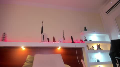 Taylor online show from January 16, 2025, 10:44 pm