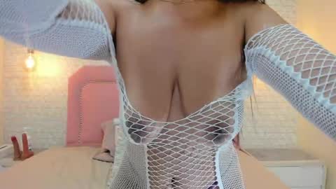 TAYLOR  online show from April 14, 2026, 3:34 am