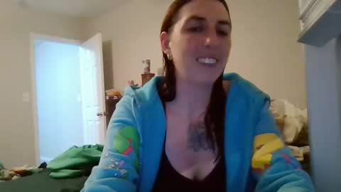 taylorslay online show from December 16, 2025, 5:34 am