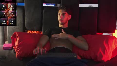 taylorsmiths_ online show from January 15, 2026, 3:44 am