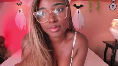 taylor online show from October 4, 2025, 7:34 pm