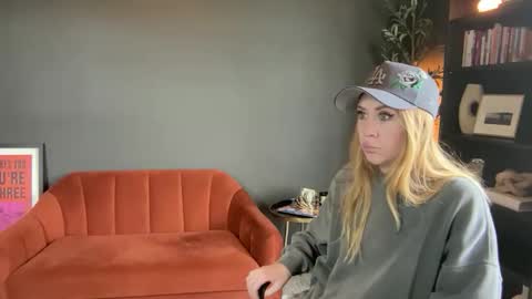 Taylor Rae online show from February 11, 2026, 9:09 pm