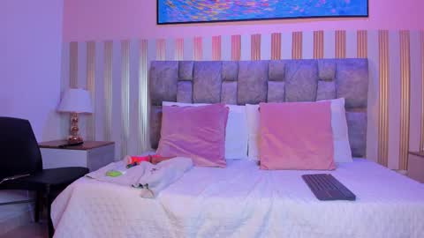 tayra online show from November 5, 2025, 12:27 pm