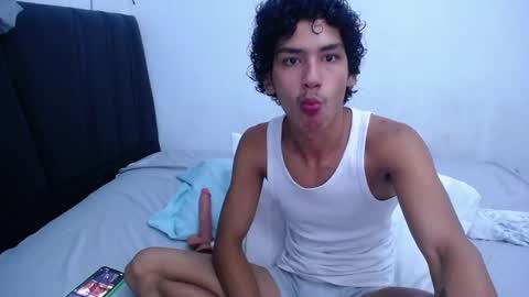 Tayron online show from March 4, 2025, 9:32 pm