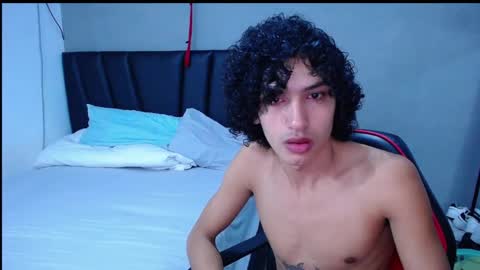 Tayron online show from November 6, 2025, 6:31 pm