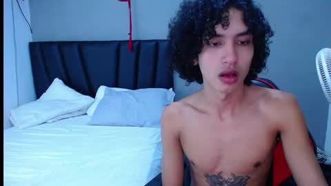 Tayron online show from November 13, 2025, 9:36 pm