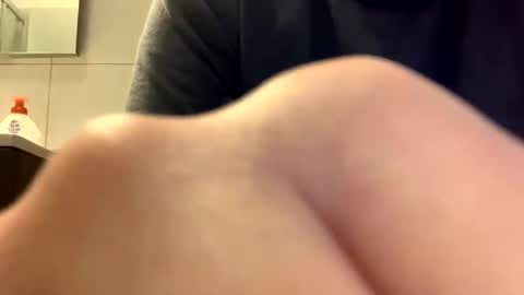 Tbest1986 online show from December 22, 2024, 2:06 pm