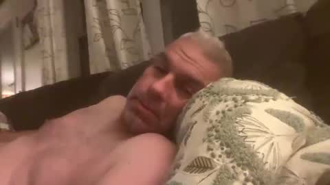 tbombzdd online show from September 28, 2025, 6:52 am