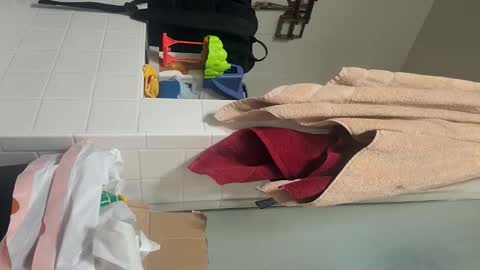 Luis online show from October 21, 2025, 1:50 am