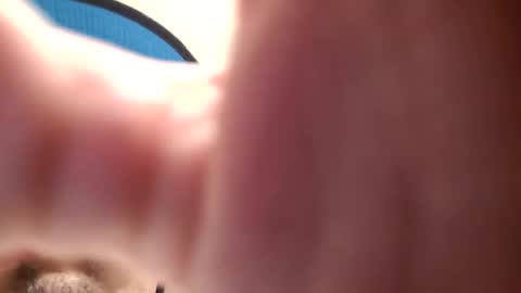 Luis online show from November 10, 2025, 9:30 am