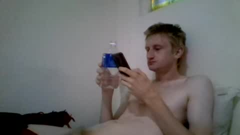 Snapshot of tcute0 chatting on July 25, 2026, 9:34 pm tcute0 online show from July 25, 2026, 9:34 pm