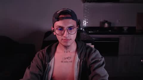 Teo independent model online show from February 18, 2025, 2:59 am