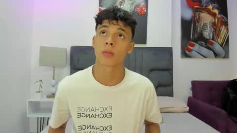 Team Twinks online show from November 5, 2025, 11:21 am