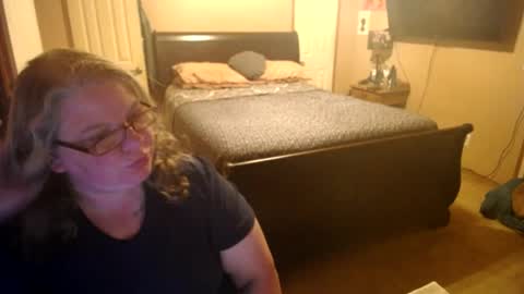 Snapshot of teamdixon chatting on June 16, 2026, 4:15 am Team Dixon online show from June 16, 2026, 4:15 am