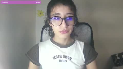 Snapshot of teaonix chatting on May 3, 2026, 3:45 am teaonix online show from May 3, 2026, 3:45 am