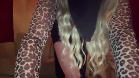 Snapshot of tease4meplz chatting on October 26, 2025, 7:31 pm tease4meplz online show from October 26, 2025, 7:31 pm