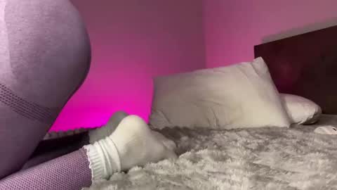 Mary     X TechnoElfff  INST    fansly kissmary online show from April 18, 2026, 3:38 pm