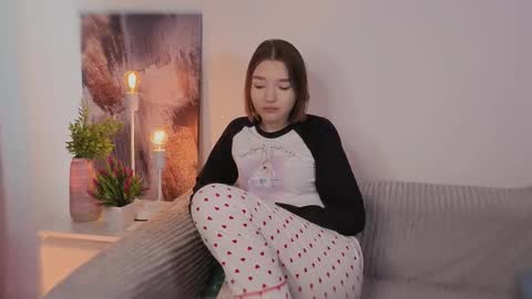 all me precious   online show from February 5, 2026, 5:34 am